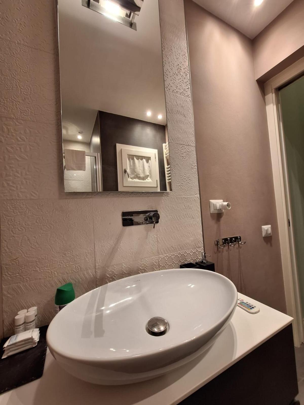 Fiorino Duomo Cozy Suite By Oteego Флоренція Екстер'єр фото